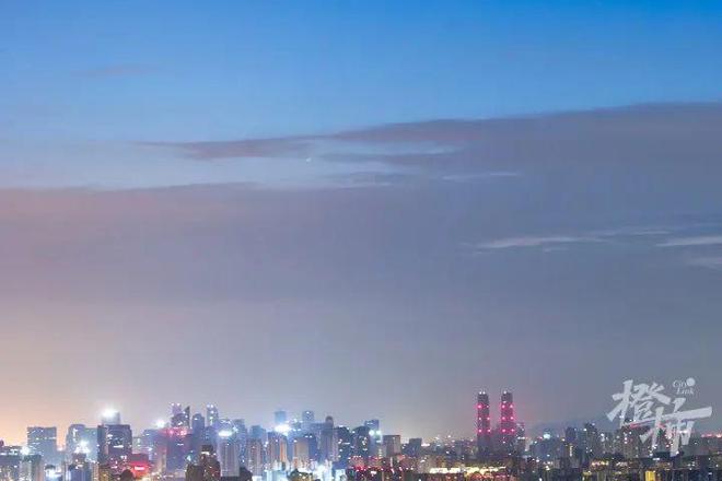 出现在杭州上空后面还有机会再见尊龙凯时app平台6万年一遇！