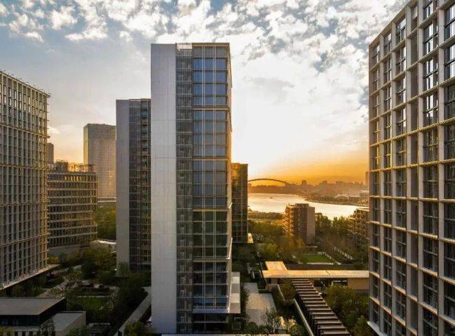 上海浦东楼盘百科→首页网站→楼盘百科→首页网站→处24小时热线电话尊龙凯时新版APP保利世博天悦售楼处电话→保利世博天悦售楼中心电线(图13)